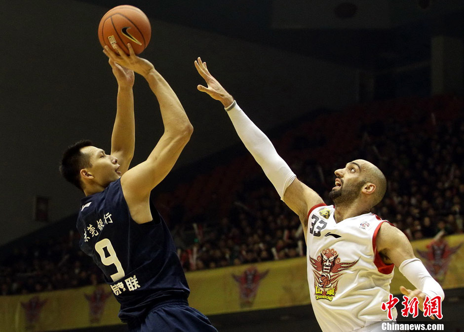 4个篮板 4个篮板