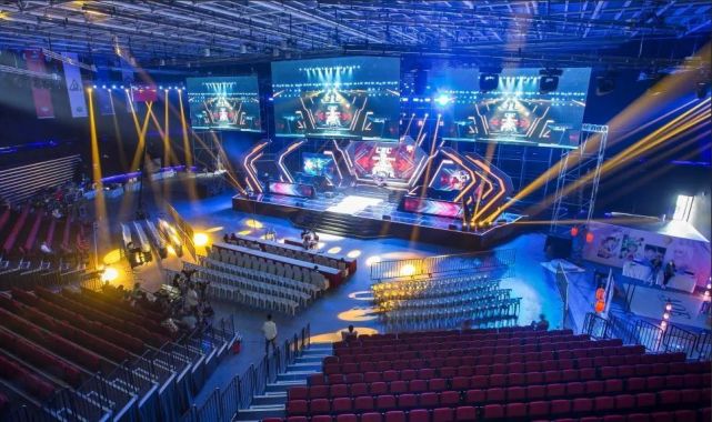 成为球迷和 成为球迷和