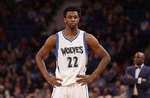 到聚光灯下 到聚光灯下