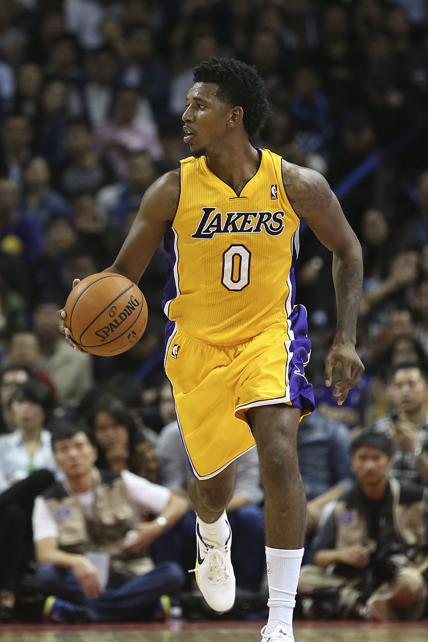 让球迷在社 让球迷在社